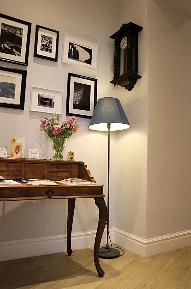 Roman Suite Guest House