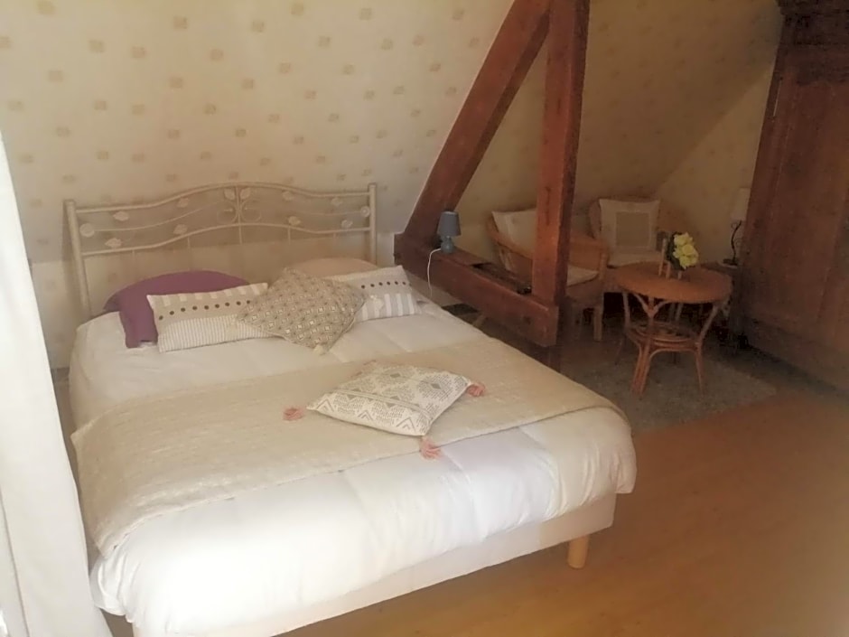 Maison D'hotes Les Vallees – Saint-Quentin-sur-le-Homme, IA