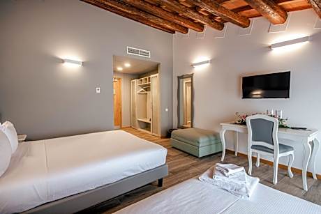 Double Room with Extra Bed