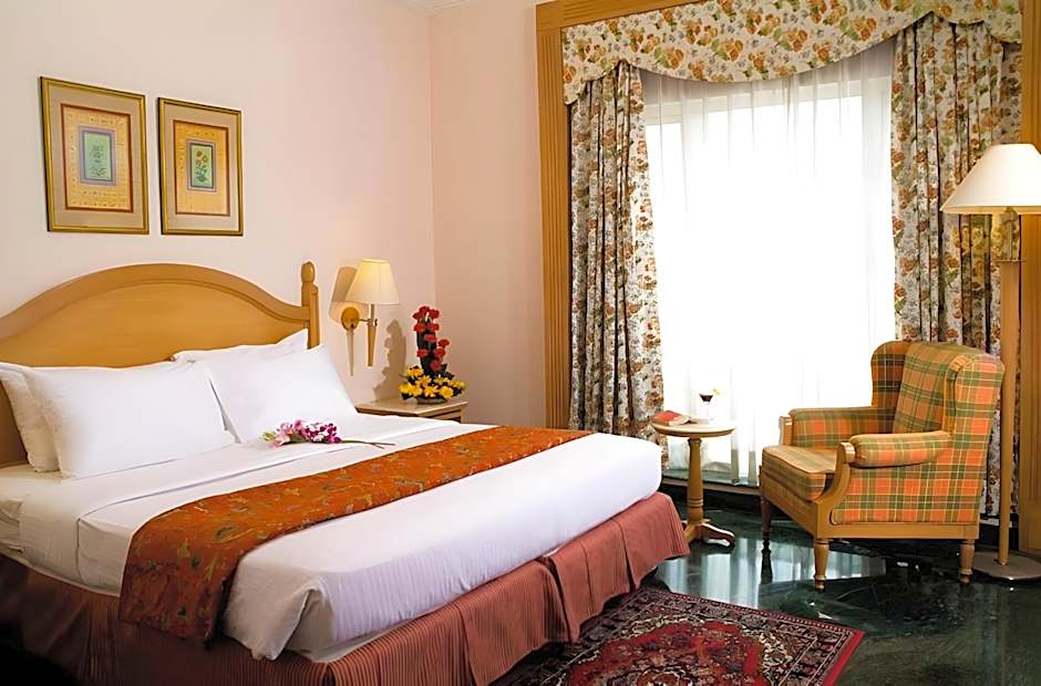 Savoy Suites Noida Delhi N.C.R.