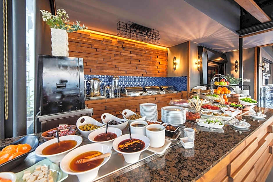 Turk Inn Ferro Hotel