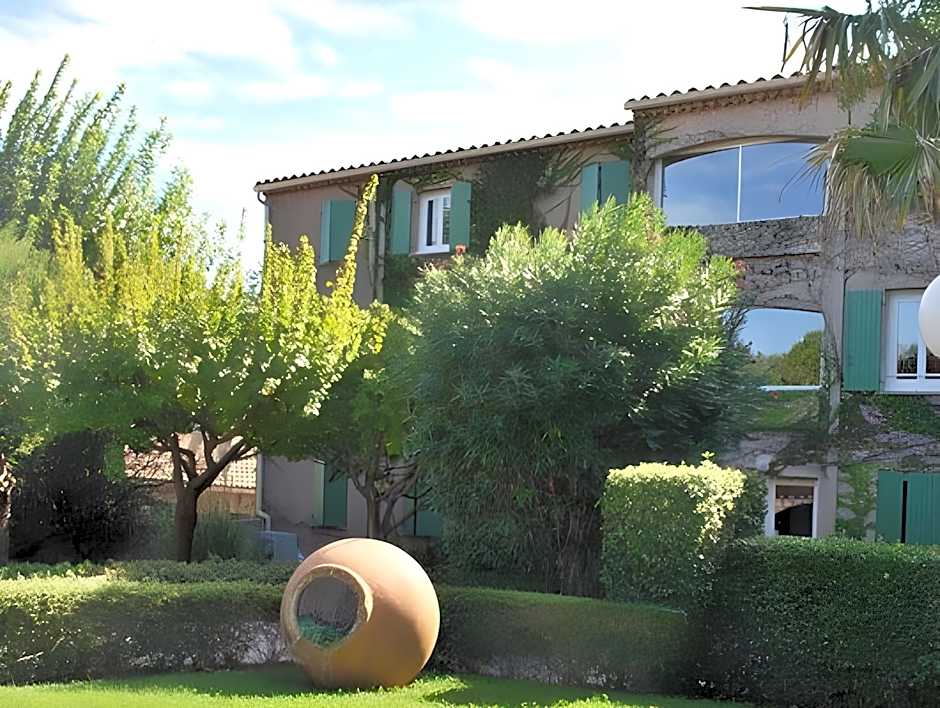 Logis Hotel Restaurant Uzes Pont du Gard