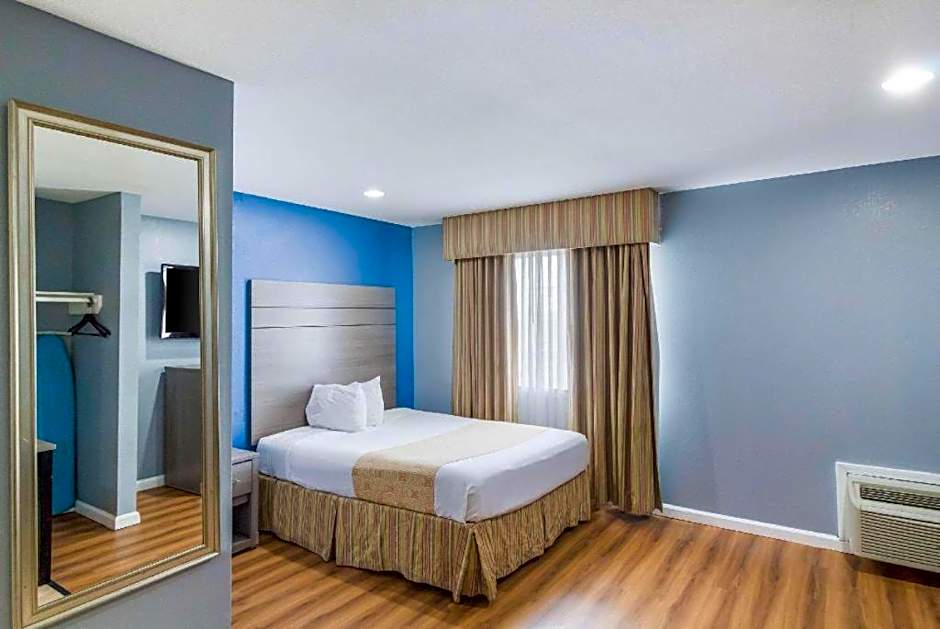 Rodeway Inn & Suites Port Arthur - Groves