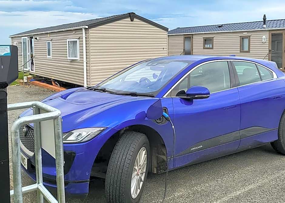 Castaways Holiday Park