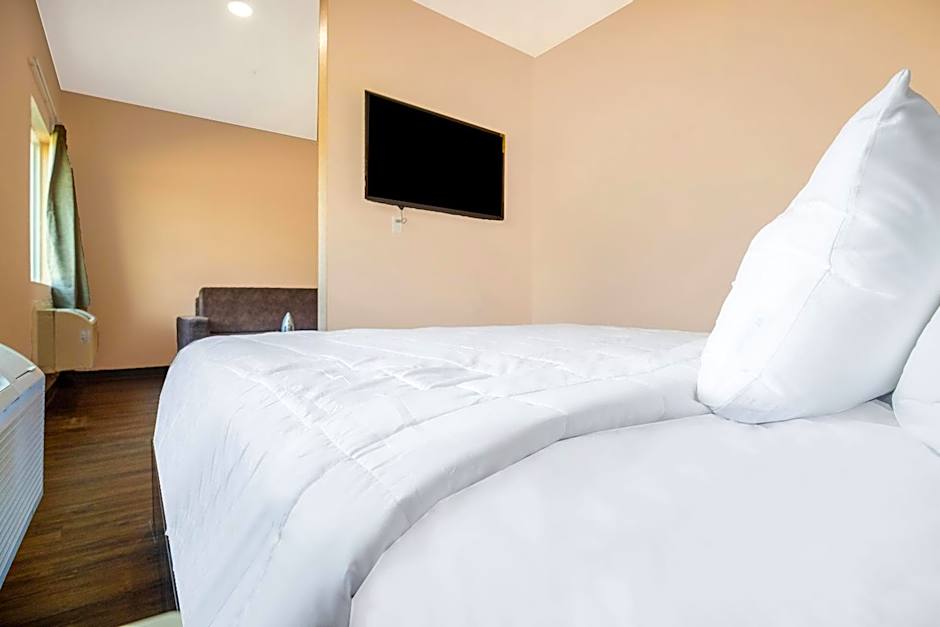 OYO Hotel Adairsville Calhoun South I-75