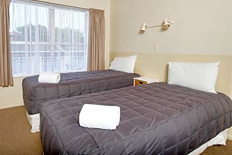 One-Bedroom Family Apartment