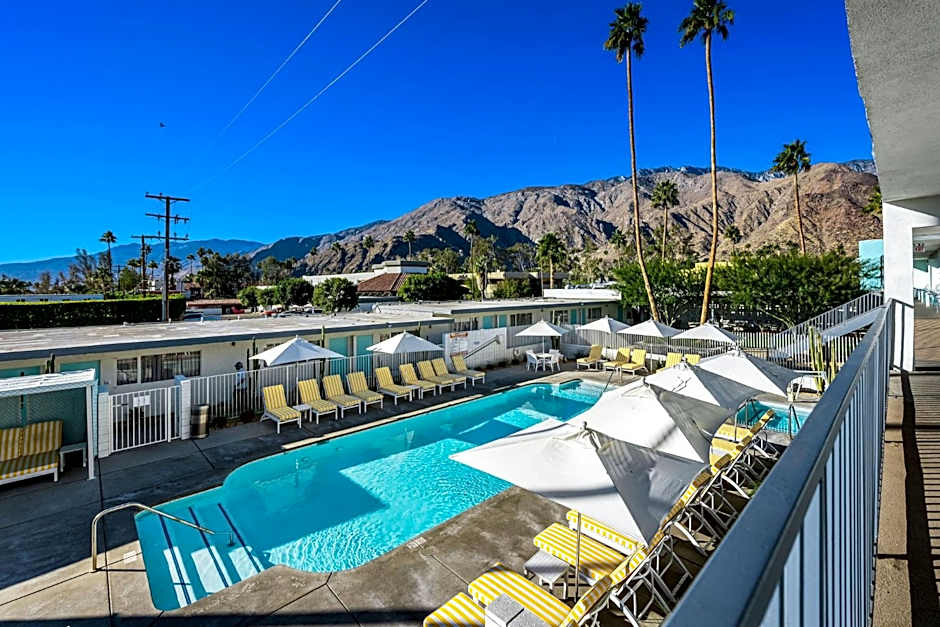 Skylark Hotel