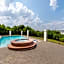 Days Inn & Suites by Wyndham Vicksburg