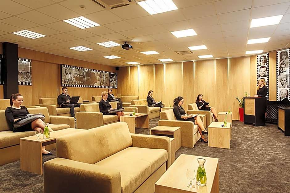 Atrium Hotel - Family friendly