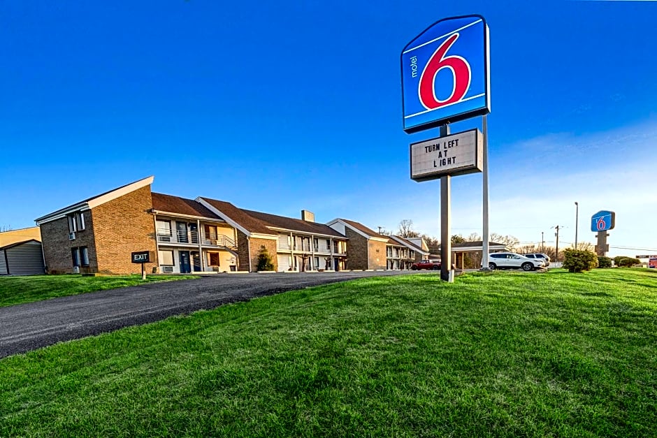 Motel 6-Hillsville, VA