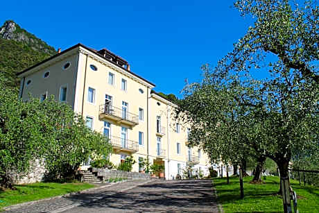 Aparthotel Englovacanze