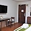 The Bedrooms Maeklong and Services Apartment