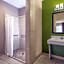Super 8 by Wyndham Mansfield LA