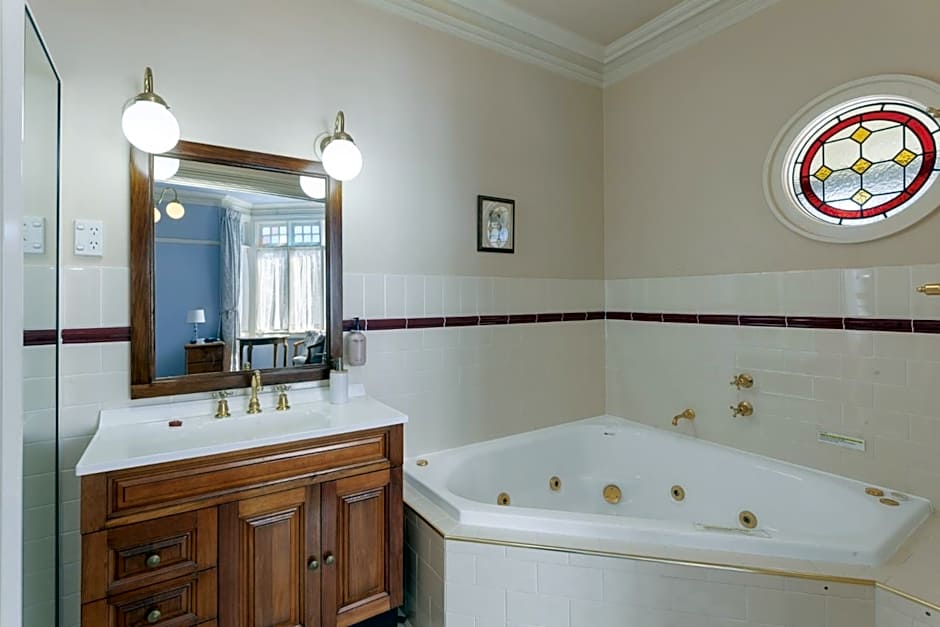 Bethany Manor Bed & Breakfast