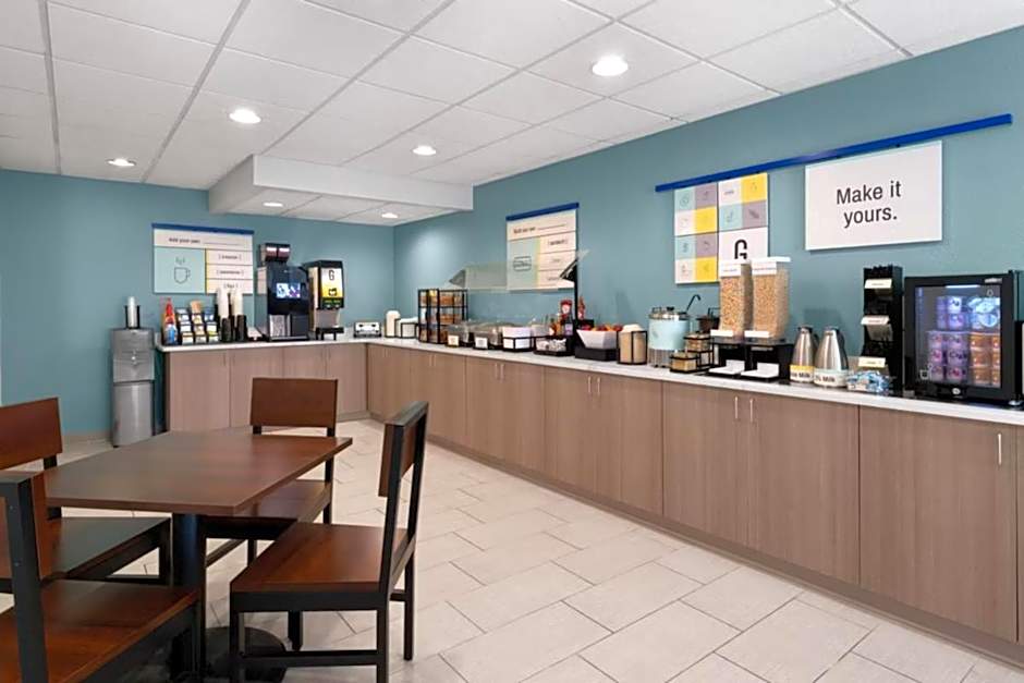 Garner Hotel Virginia Beach North by IHG