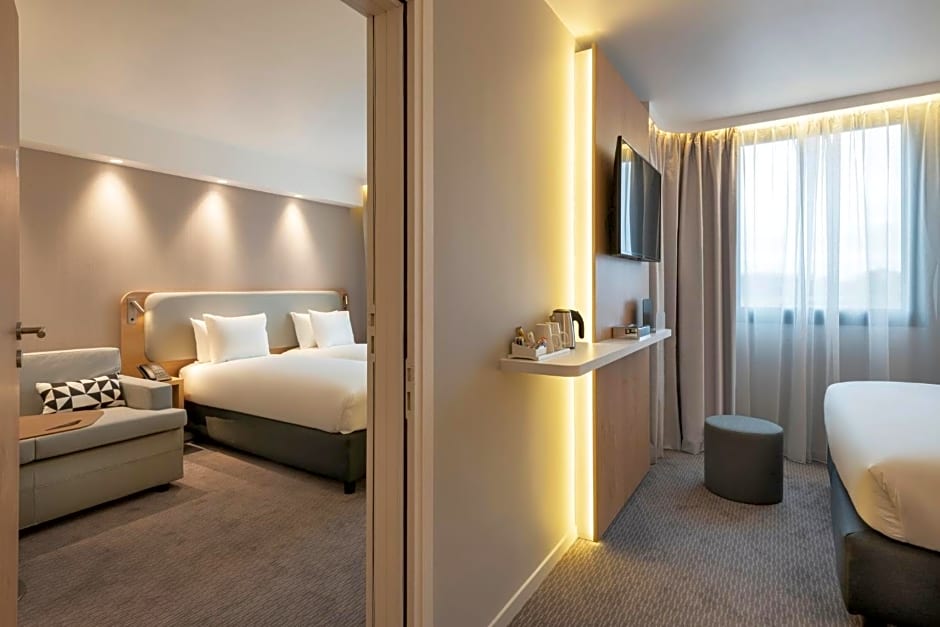 Holiday Inn Express - Marne-la-Vallée Val d'Europe by IHG