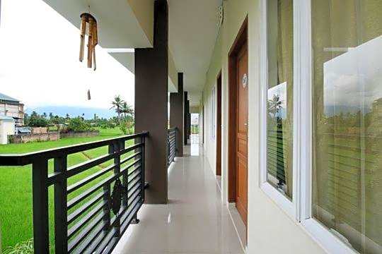 RedDoorz Plus Syariah at Polamas Andalas