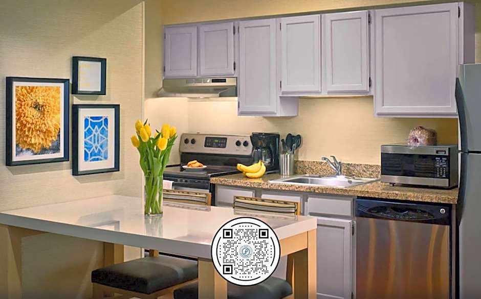 Sonesta Simply Suites Memphis East Poplar Pike