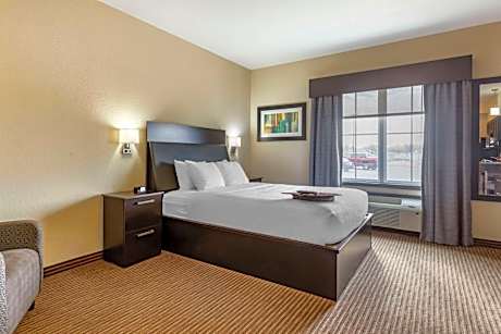 Queen Room - Disability Access/Non-Smoking