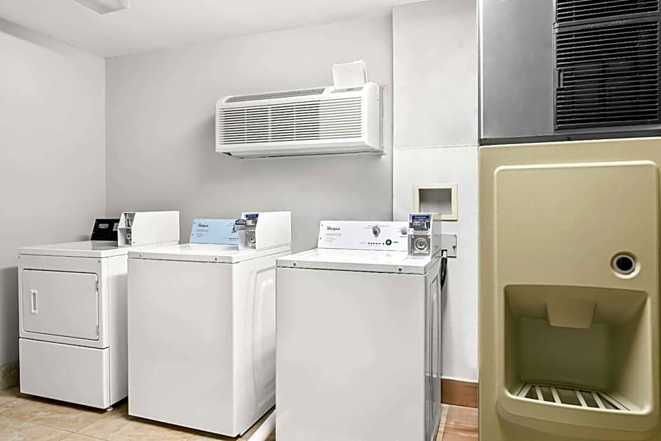 Quality Inn Merrimack - Nashua