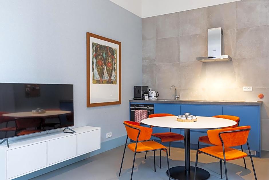 Vie Via - Your Hotel