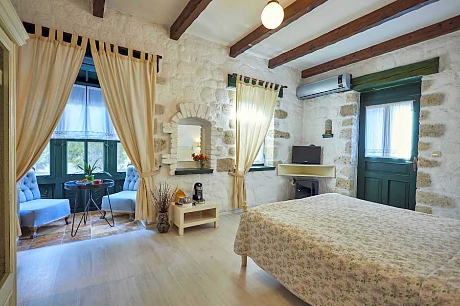 Alacati Zeytin Konak Hotel