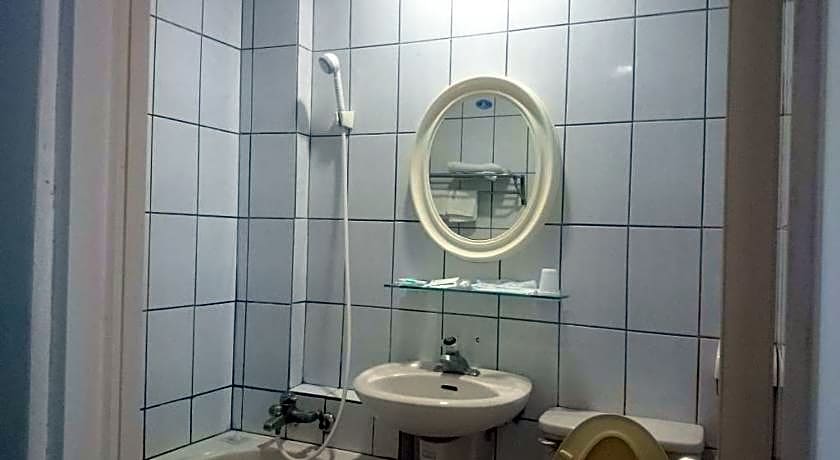 Jin Lon Hotel