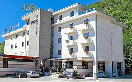 Euro Hotel