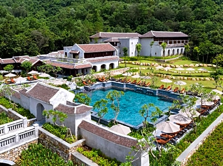 Legacy Yen Tu-MGallery by Sofitel