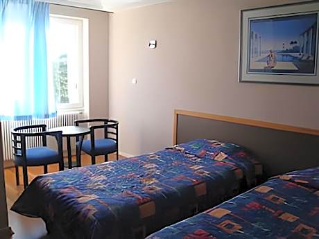 Twin Room - Standard