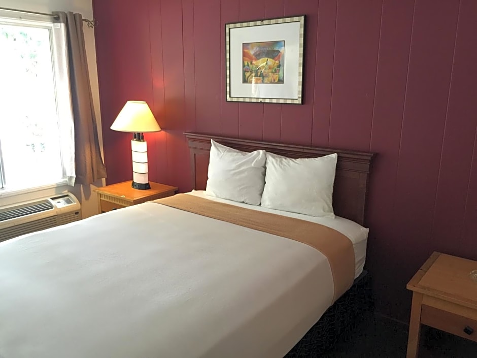 Holiday Lodge
