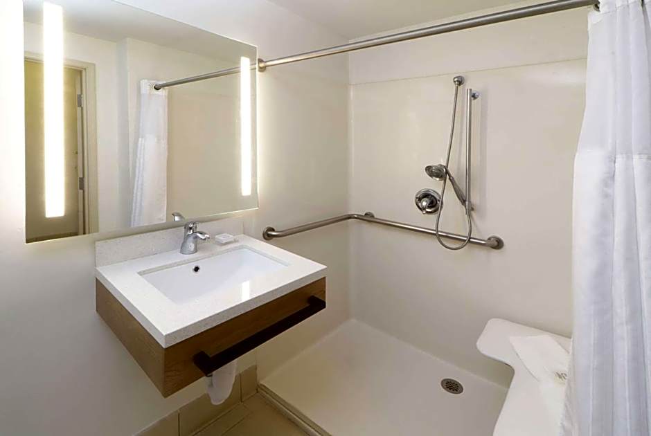 Wyndham Garden McAllen at La Plaza Mall