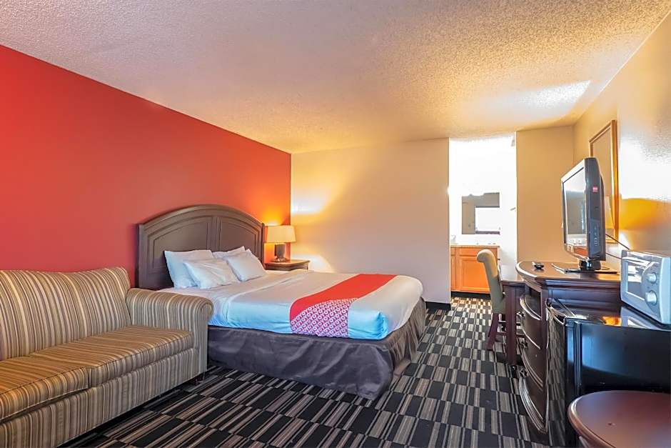 OYO Hotel Chehalis I-5 South