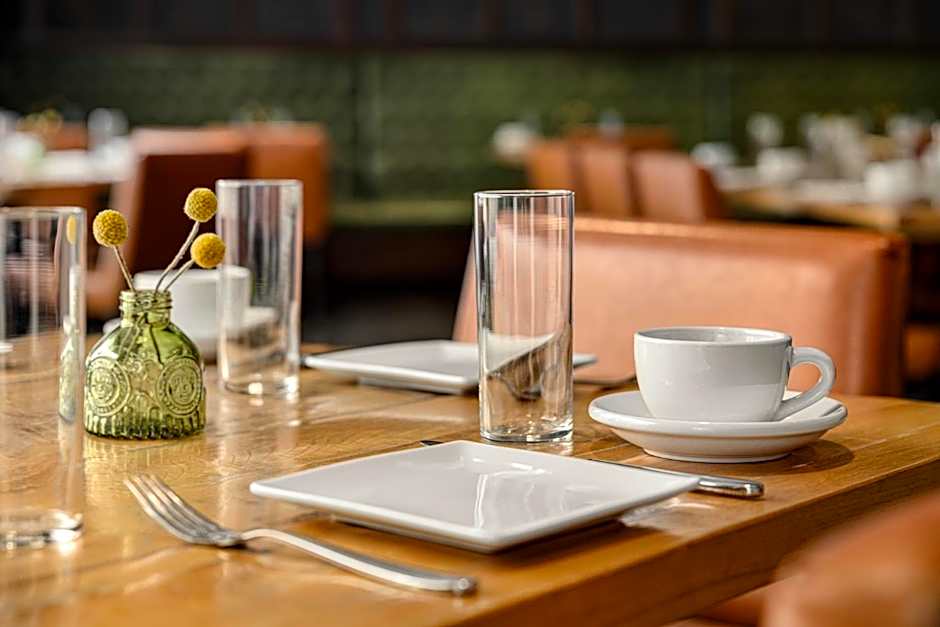 Hotel Indigo Naperville Riverwalk By IHG