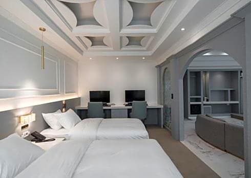 Gunsan Stay Tourist Hotel