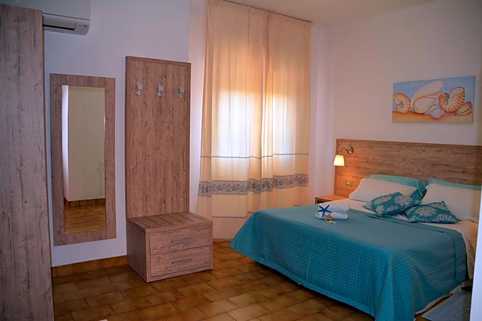 Photo 1 of 8 of Double Room