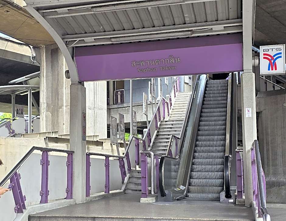 Somewhere to Escape - Hometel