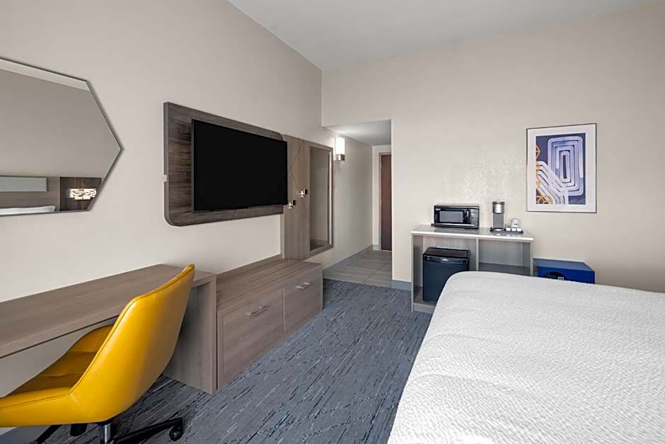 Holiday Inn Express Tifton By IHG