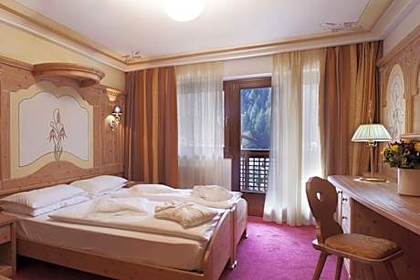 Quadruple Room with Balcony