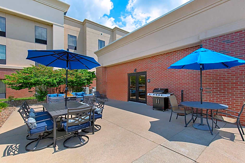 Hampton Inn By Hilton & Suites Madisonville