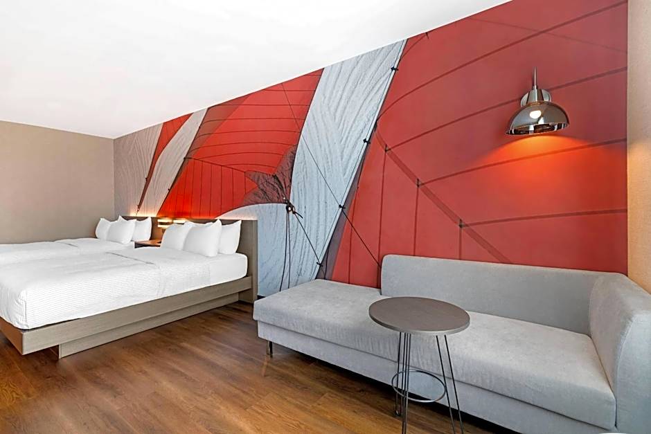 Cambria Hotel & Suites Plymouth