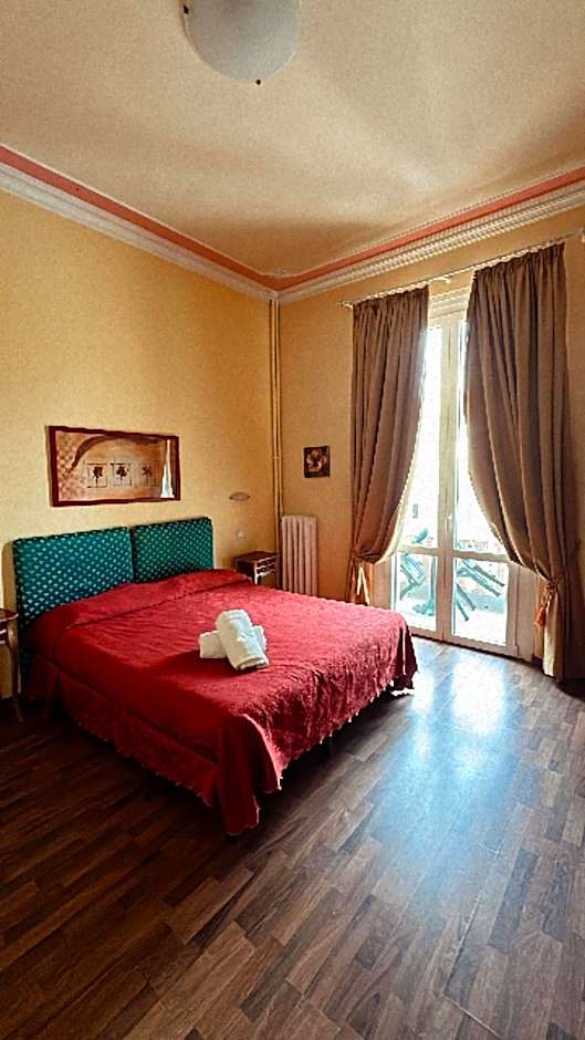 Room in Guest room - Versilia Mare Amore 1923