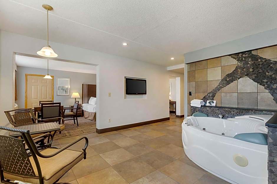 Best Western Plus Longbranch Hotel & Convention Center