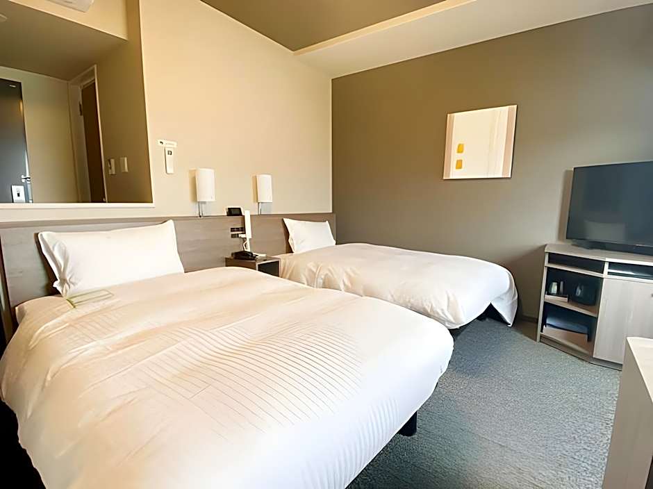 Hotel Route Inn Tokushima Airport -Matsushige Smartinter-