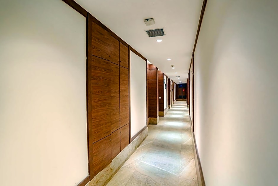 FabHotel F9 Chattarpur