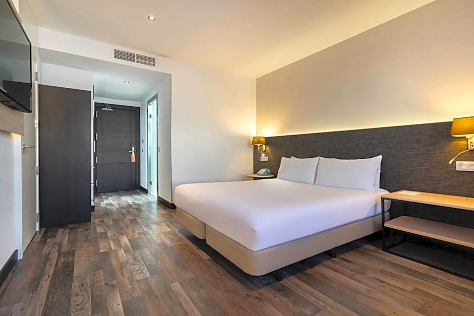 Hotel Cádiz Paseo del Mar Affiliated by Meliá