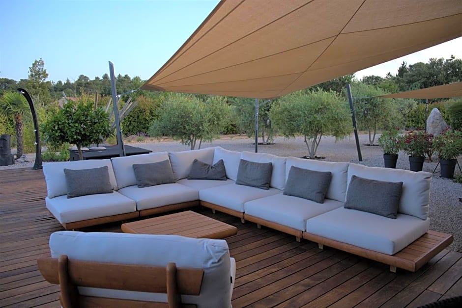 Villa Otilia-Bed and Breakfast-Chambres d'hôtes en Provence