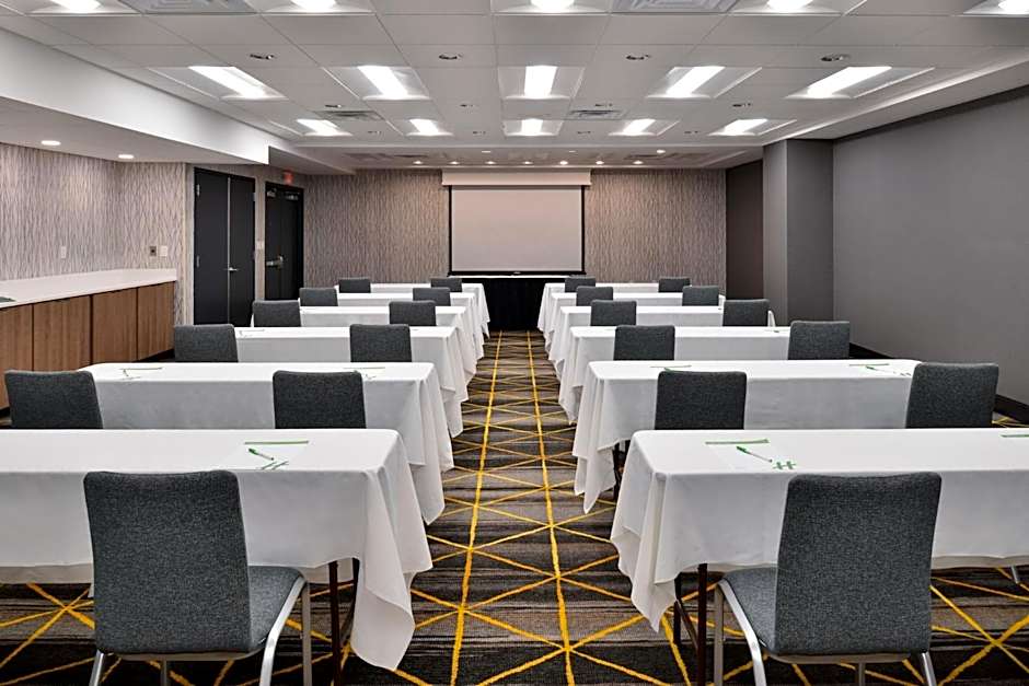 Holiday Inn Hotel & Suites Overland Park-Convention Center By IHG