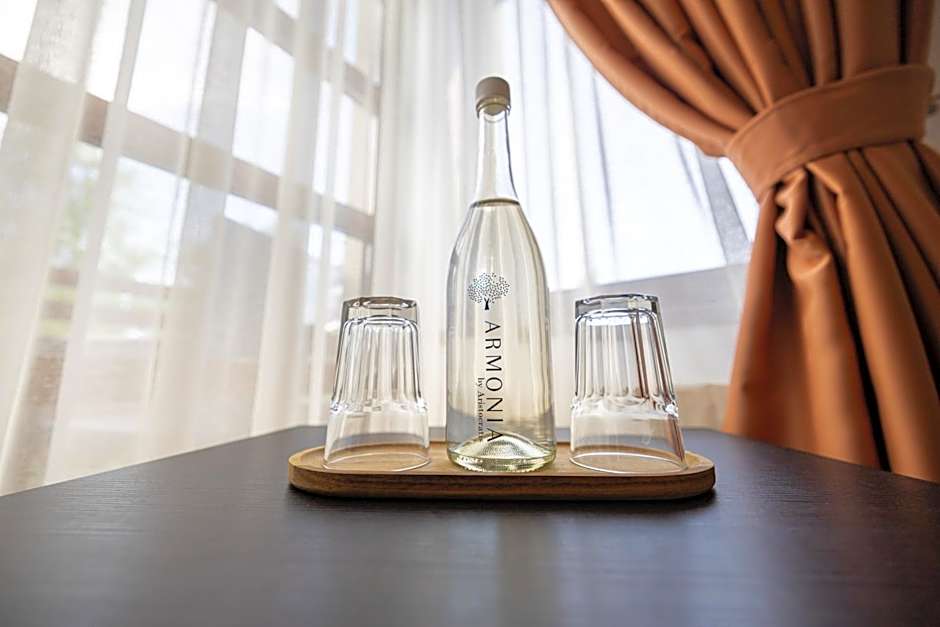 Armonia by Aristocratis