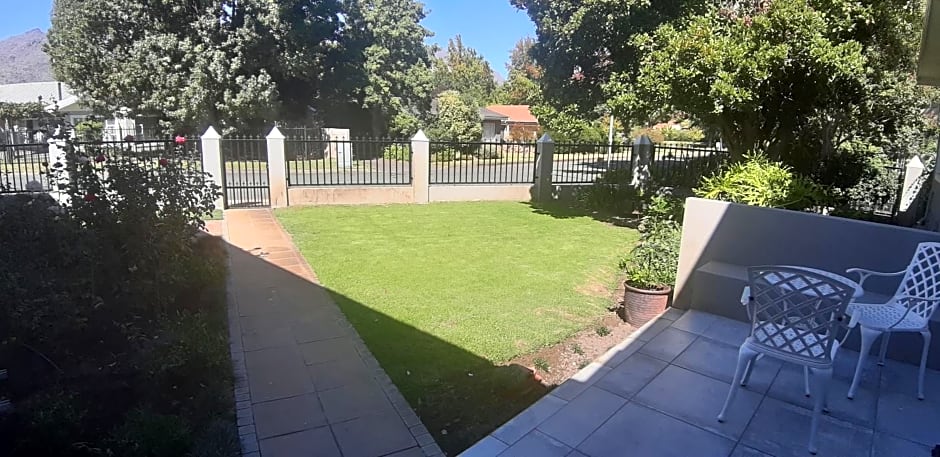 Dennecres4GuestRooms